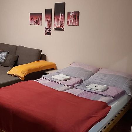 FREE PARKING - Tisza-parti Napfény Apartman Szeged Esterno foto