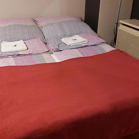 FREE PARKING - Tisza-parti Napfény Apartman Szeged Camera foto