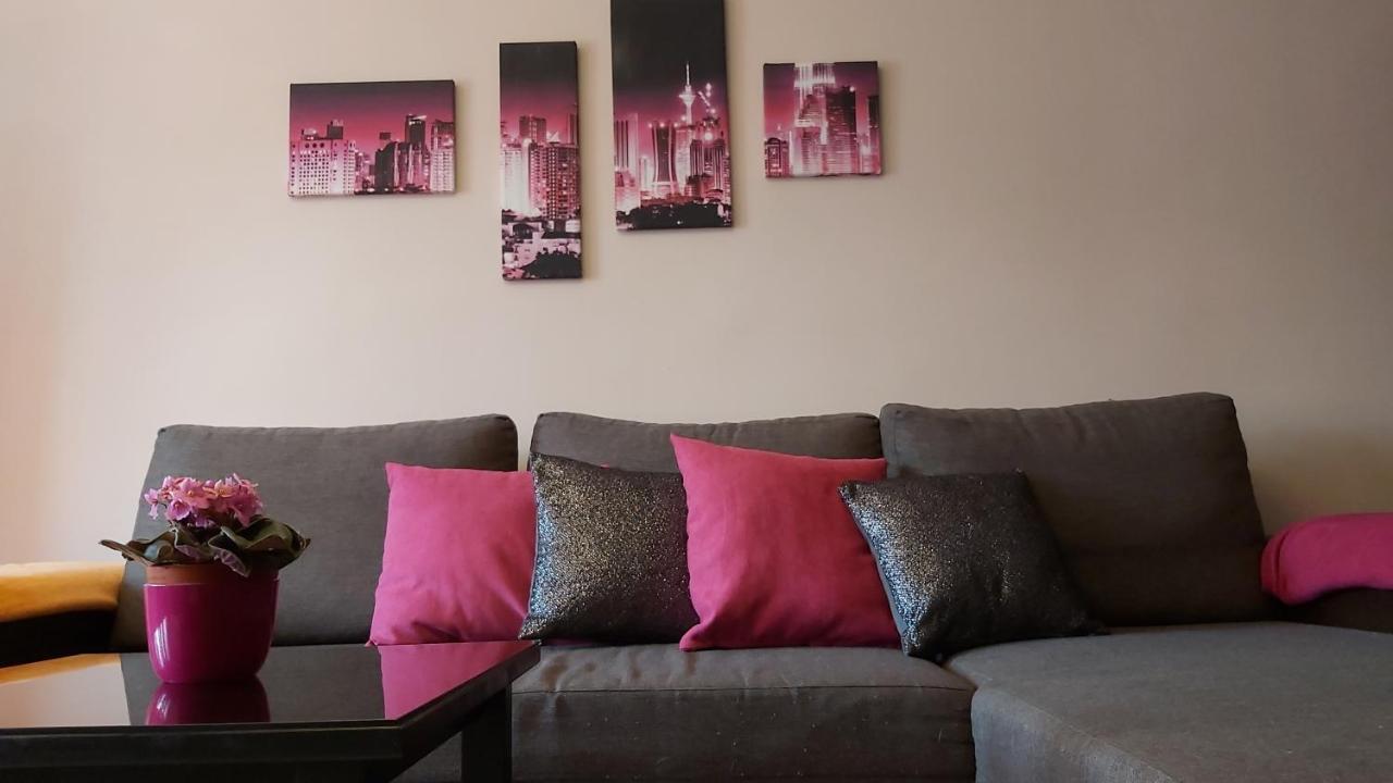 FREE PARKING - Tisza-parti Napfény Apartman Szeged Esterno foto