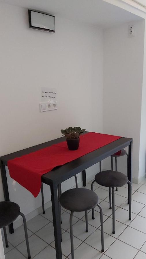 FREE PARKING - Tisza-parti Napfény Apartman Szeged Esterno foto