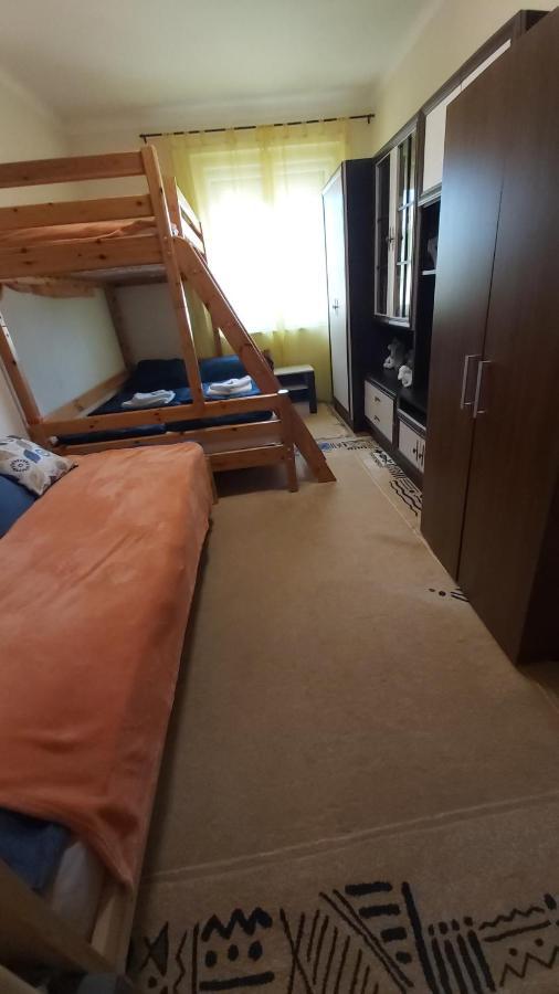 FREE PARKING - Tisza-parti Napfény Apartman Szeged Esterno foto