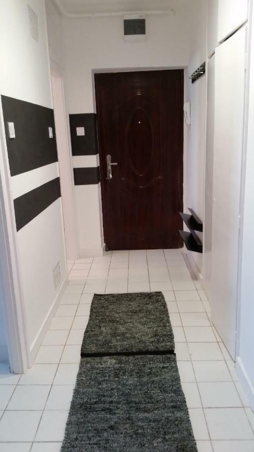 FREE PARKING - Tisza-parti Napfény Apartman Szeged Esterno foto