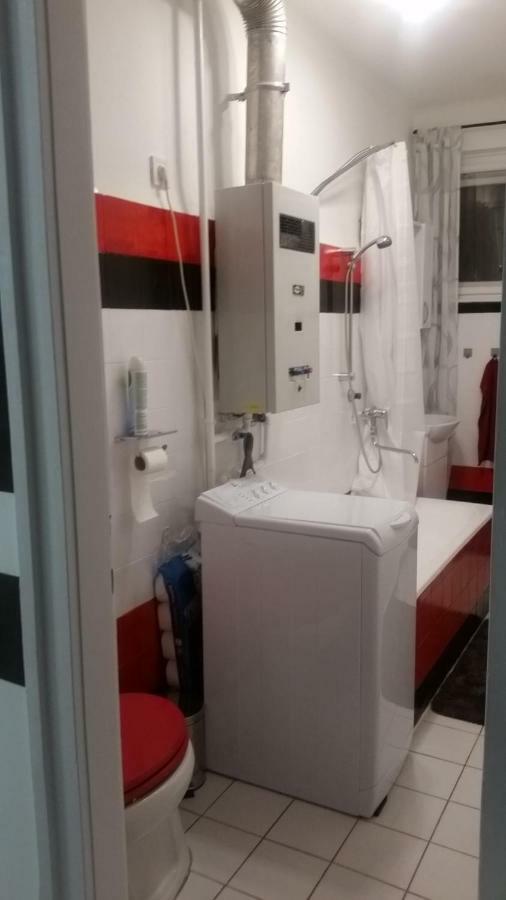FREE PARKING - Tisza-parti Napfény Apartman Szeged Esterno foto